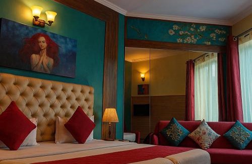 New Delhi Bed & Breakfast | Luxury AOL Suite