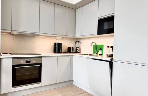 Lundby Apartment | Luxury Apt Karlatornet - 2BR - Spa - Gym - City