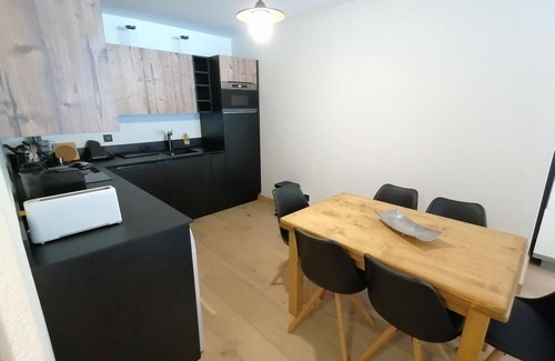 Montalbert Apartment | Luxury apartment at the foot of the slopes with parking and wellness area