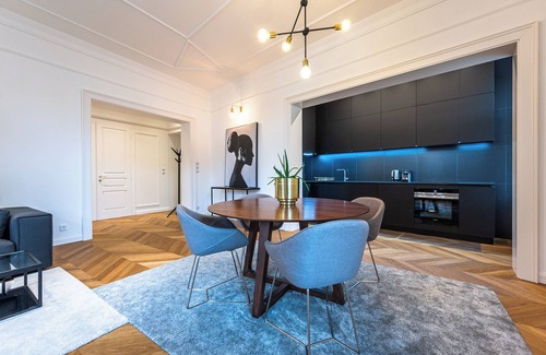 Andel Apartment | Luxury apartment in the city centre by Vltava River bank