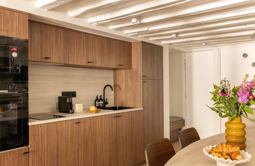 Paris City Center Apartment | Luxury apartment -2BR-6P- Musée du Louvre