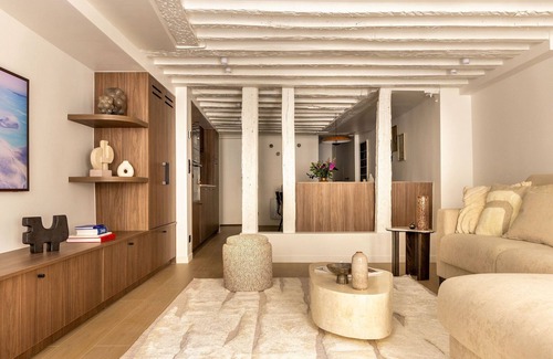 Paris City Center Apartment | Luxury apartment -2BR-6P- Musée du Louvre
