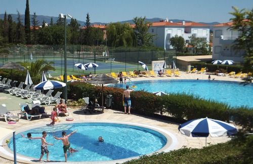 Portimao Apartment | Luxury Apartment At Oasis Parque with WiFi