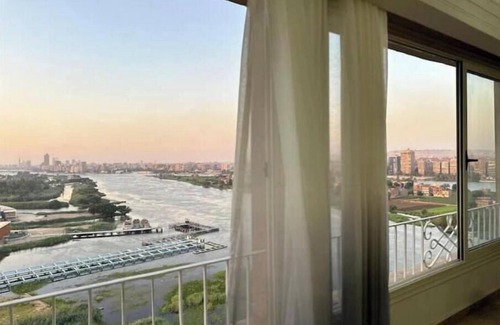 Oula Apartment | Luxury apartment directly on the Nile
