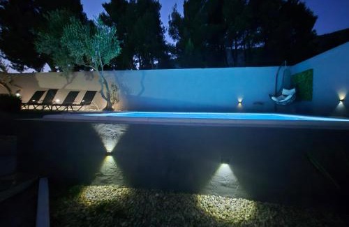 Duce Apartment | Luxury apartment Duće with private pool