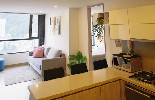La Candelaria Apartment | Luxury Apartment in bogota with view to Monserrate, Torre Barcelona