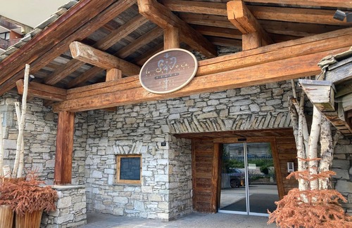 Val-d'Isere Apartment | Luxury apartment in Val-d'Isère with sauna, parking and WIFI