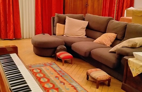 Naples City Centre Apartment | Luxury Apartment in historical 15th century building