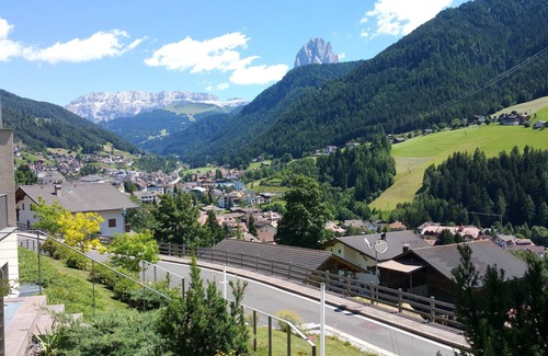 Ortisei Apartment | Luxury apartment in a beautiful location near the village center and ski slopes