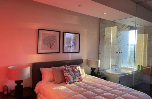 City West Apartment | Luxury Apartment in Popular NewActon Precinct-City - Hosted by CanStay