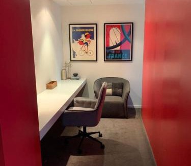 City West Apartment | Luxury Apartment in Popular NewActon Precinct-City - Hosted by CanStay