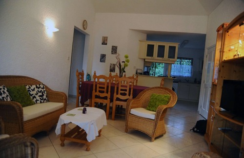 Flic-en-Flac Apartment | Luxury apartment near the sea in Flic en Flac, with 2 swimming pools and Wi-Fi