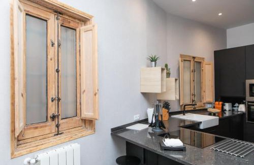 Centro Apartment | Luxury Apartment near Royal Palace