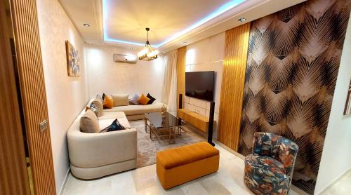 SOUR JDID Apartment | luxury apartment of 80m2 opposite HASSAN 2 MOSQU and SEA , near downtwn from family , INTERDIT COUPLES ARAABIC NON MARIÈ, FORBIDDEN UNMARRIED ARAABIC COUPLES , basement car park FREE
