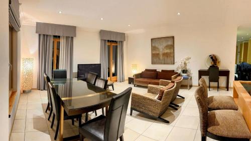 Chateau-d'Oex Apartment | Luxury Apartment, Panoramic Mountain Views, 5 Star Spa Facilities - 3 Bedroom