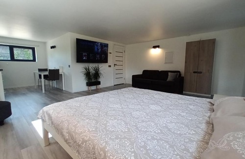 Tartu Apartment | Luxury Apartment Private House and Parking Netflix