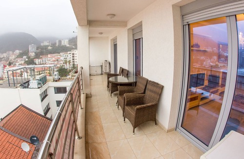 Rafajlovici Apartment | Luxury apartment with two bedrooms and sea view "Calypso"