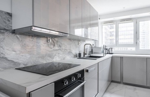 Puteaux Apartment | Luxury apartment with Eiffel Tower view - Defense