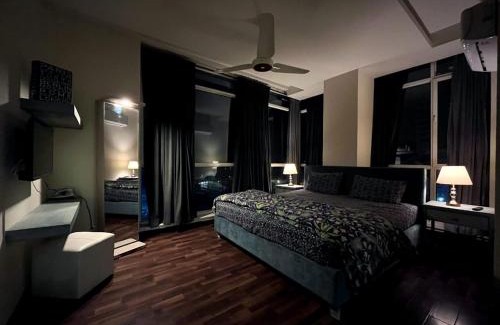 Blue Area Apartment | Luxury Apartment with Panoramic City Views