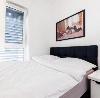 Rzeszow Apartment | Luxury Apartment With Spa Bath- City Centre, Free Parking by StayNest