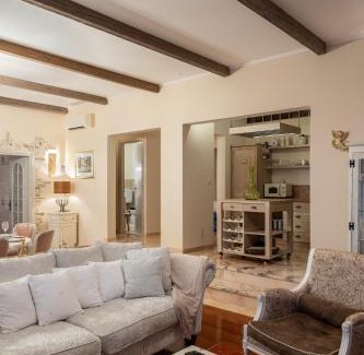 Znjan Apartment | Luxury Apartment Znjan Beach