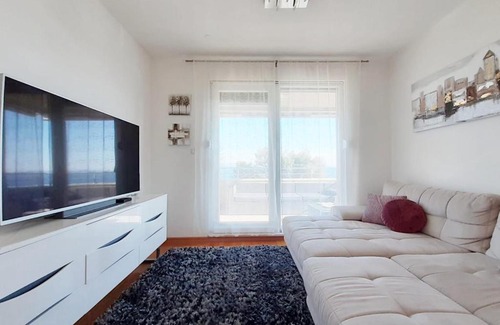 Znjan Apartment | Luxury Apartment Znjan Beach