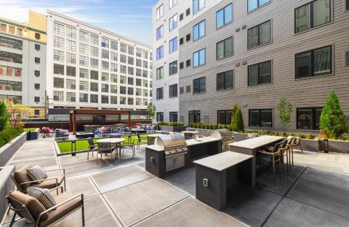 Center City Apartment | Luxury Apartments by Hyatus Center City