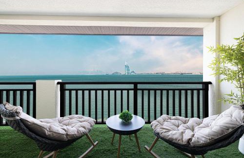 Palm Jumeirah Apartment | Luxury Apartments in Anantara Resort with Stunning Burj AlArab & Sea Views