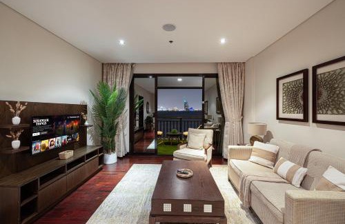 Palm Jumeirah Apartment | Luxury Apartments in Anantara Resort with Stunning Burj AlArab & Sea Views