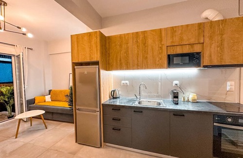Kinosargous Apartment | Luxury Apt close to metro & Akropolis#2 Cielo Home