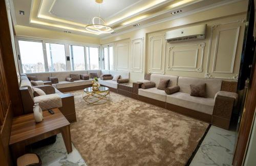 Agouza Apartment | Luxury Apt with Stunning View