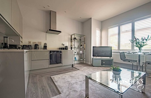 Ascot Apartment | Luxury Ascot Apartment Close To Racecourse No 6