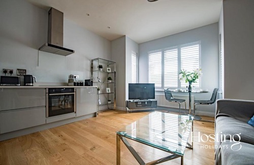 Ascot Apartment | Luxury Ascot Apartment Close To Racecourse No 1