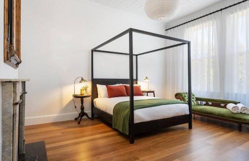 Central Mudgee House | Luxury at Lauralla - An Elegant Victorian Escape