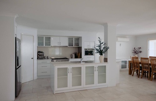Margaret River House | Luxury at the Cove – Pet-Friendly Escape