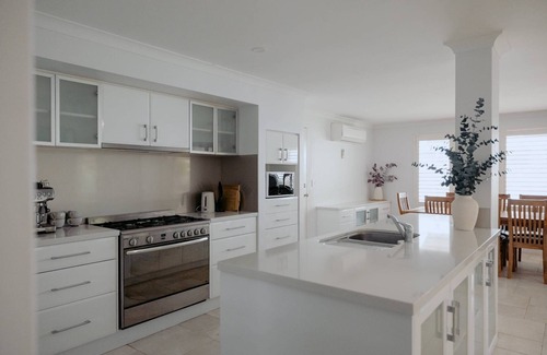 Margaret River House | Luxury at the Cove – Pet-Friendly Escape