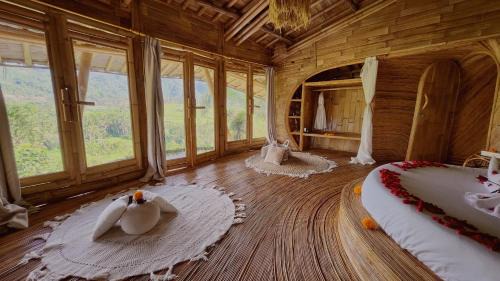 Selat House | Luxury Bamboo Villa