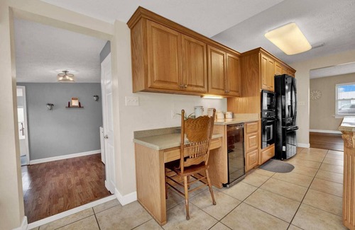 Lynn Haven House | Luxury Bathroom Home with Game Room 25 Mins to PCB