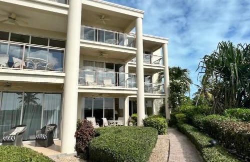 The Bight Apartment | Luxury Beachfront Apartments Grace Bay Beach