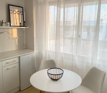 Lendinuso Apartment | Luxury Beach Escape