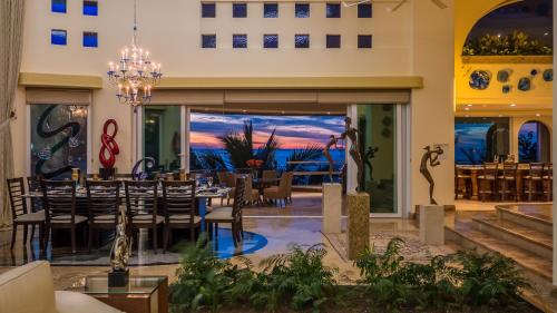 Boca de Tomatlan Villa | Luxury Beach Frontage Villa with amazing views for Rent