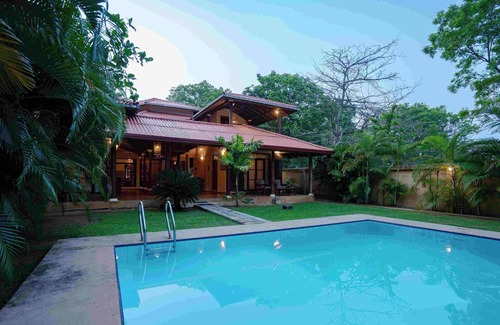Morakatiyara Villa | Luxury Beach Villa Ocean View 4BR