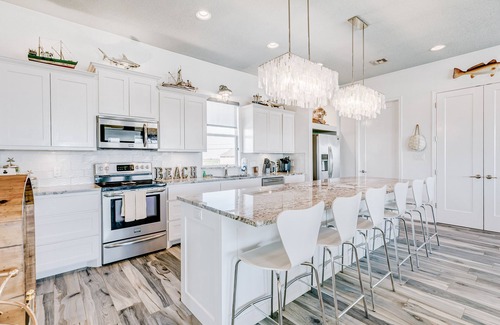 Port Bolivar House | Luxury | Beachfront | Hot Tub | Firepit & Tiki bar