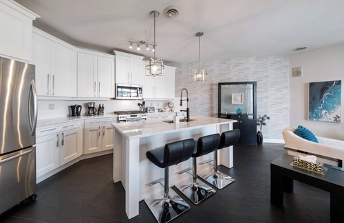 Westbank Condo | Luxury Beachfront Penthouse Suite. Approved for short-term rentals.