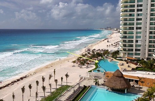 Punta Cancun Condo | Luxury Beachfront SKYVILLA/Sleep 10/Oct & Nov SALE -30% OFF