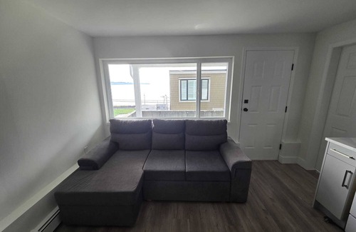 White Rock House | Luxury Beachfront Suite