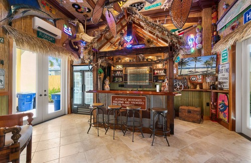 Bonita Springs House | Luxury Beachfront Vacation Getaway on Bonita Beach | Sleeps 12