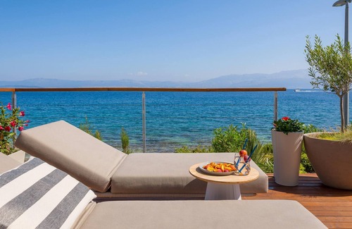 Sutivan Villa | Luxury Beachfront Villa Sutivan 1 with heated private pool at the beach in Sutivan - Brac