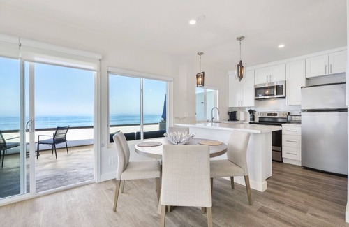 Carlsbad Village Villa | Luxury Beachfront Villa -Villa E