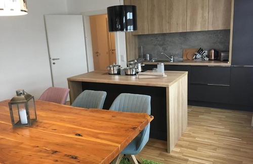 Favoriten Apartment | Luxury Belvedere View New Apartment